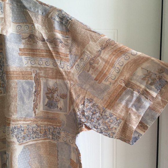 Vintage Floral Beige 100 % Silk Short Sleeve Shirt - Picture 6 of 8